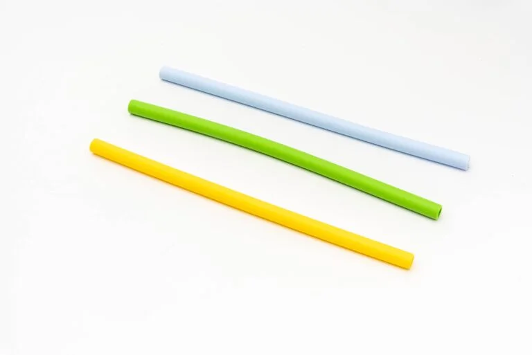 Colorful and durable silicone reusable straws, an eco-friendly alternative to single-use plastic straws