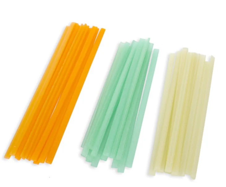 Palitos agitadores de café de arroz ecológicos, disponibles en varios colores, perfectos para remover y realzar los sabores de su bebida.
